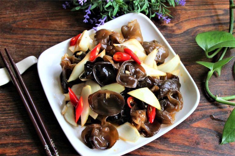 Black Fungus and onion salad recipe china cold dish