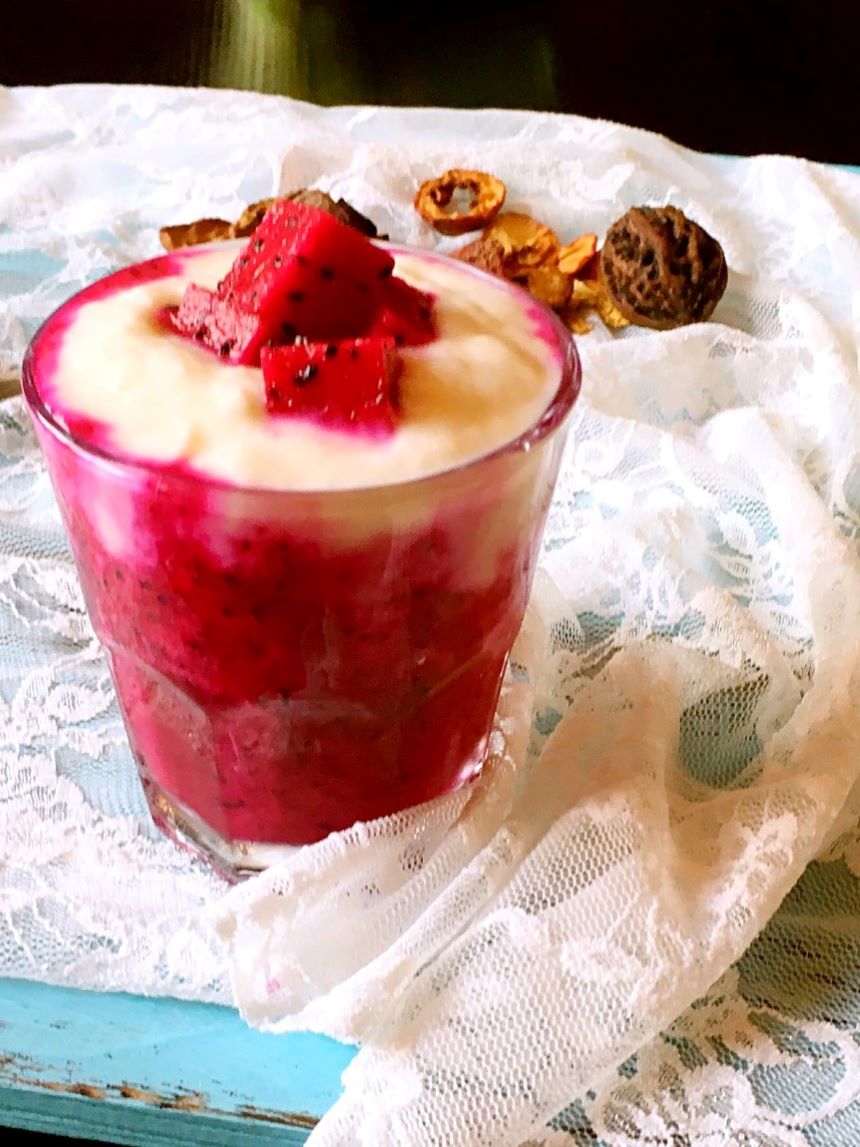 Dragon Fruit Yogurt easy fruit drinks recipe 2020
