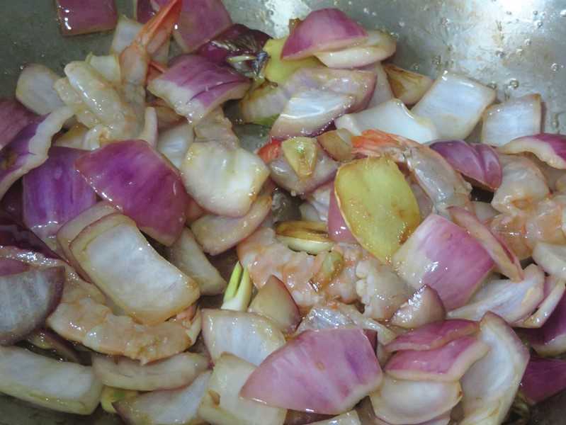 Fried shrimp with onion recipe healthy dish for elderly 
